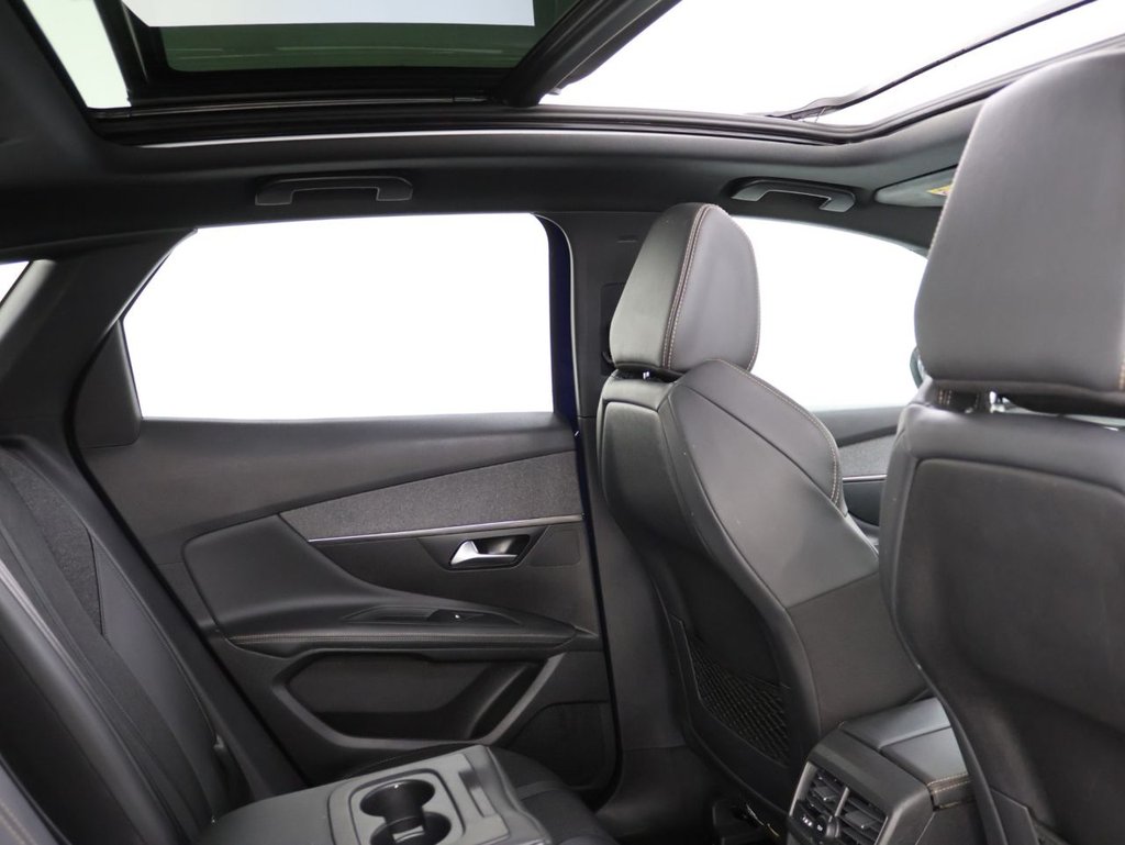 Used Peugeot 3008 2020 for sale - 76367447: Photo 2