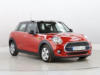 Used MINI Hatch 2017 for sale - 76300999: Photo