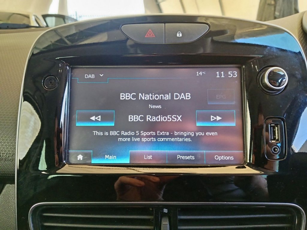 Used Renault Clio 2018 for sale - 77835114: Photo 10