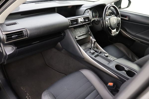 Used Lexus IS 2020 for sale - 76301082: Photo 23