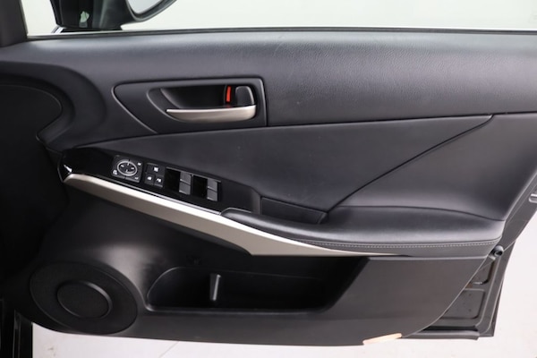 Used Lexus IS 2020 for sale - 76301082: Photo 25