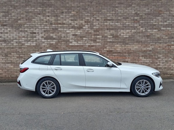 Used BMW 3 Series 2021 for sale - 76163080: Photo 2