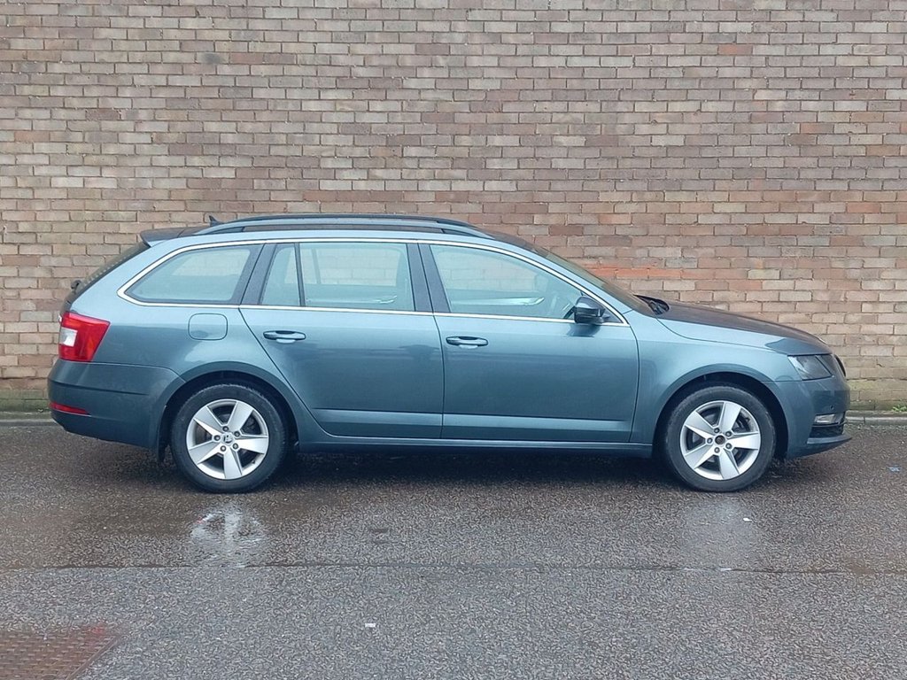 Used Skoda Octavia 2020 for sale - 77498676: Photo 2