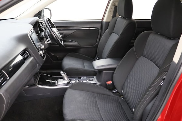 Used Mitsubishi Outlander 2020 for sale - 76301072: Photo 20