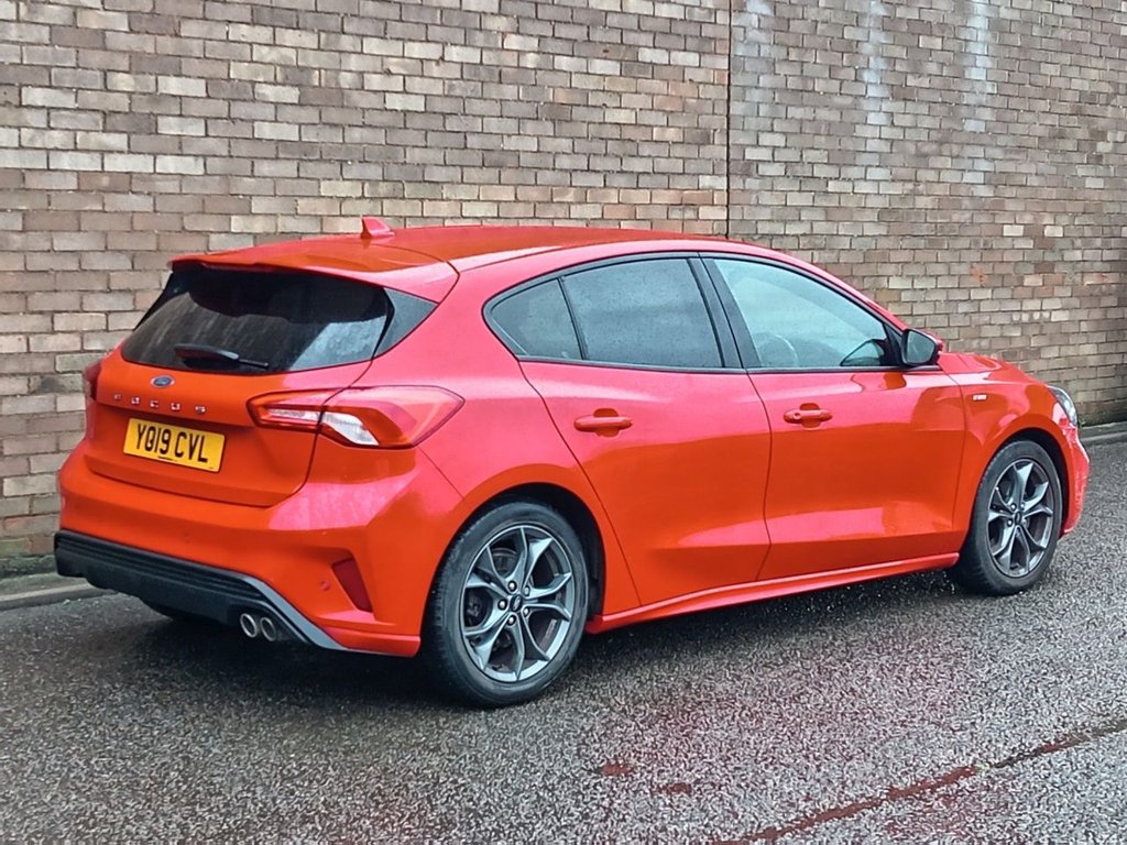 Used Ford Focus 2019 for sale - 76783468: Photo 3