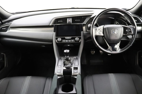 Used Honda Civic 2018 for sale - 76301063: Photo 20