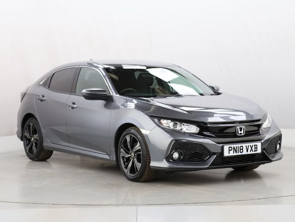 Used Honda Civic 2018 for sale - 76301063: Photo 2