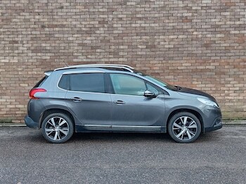 Used Peugeot 2008 2014 for sale - 77576115: Photo
