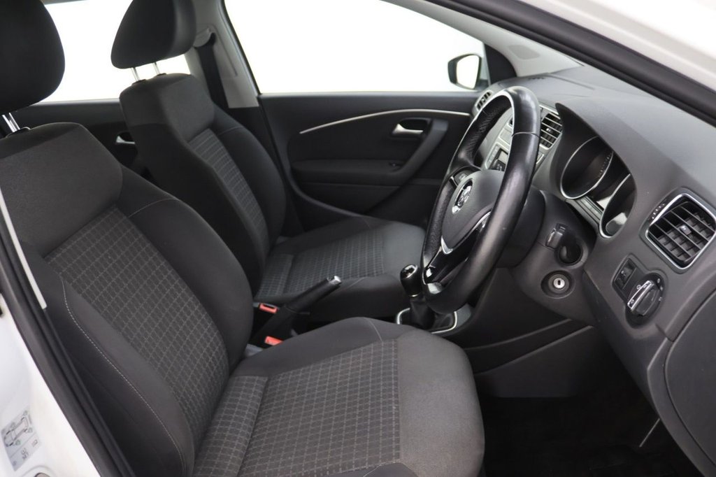 Used Volkswagen Polo 2015 for sale - 77287526: Photo 12
