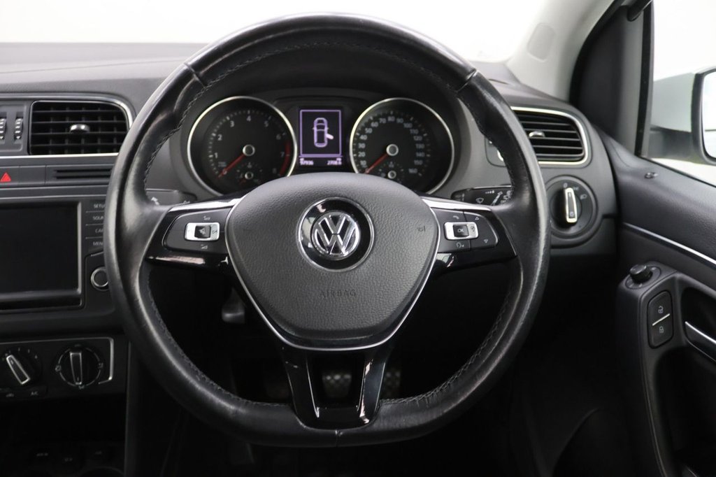 Used Volkswagen Polo 2015 for sale - 77287526: Photo 17