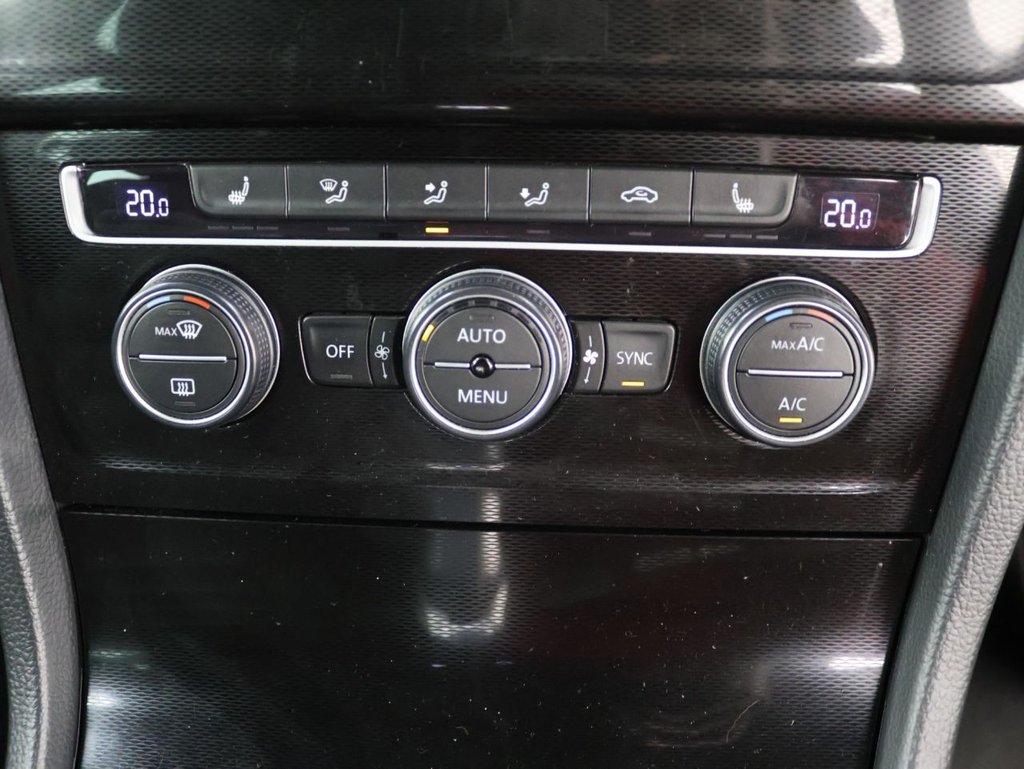 Used Volkswagen Golf 2016 for sale - 76820434: Photo 15