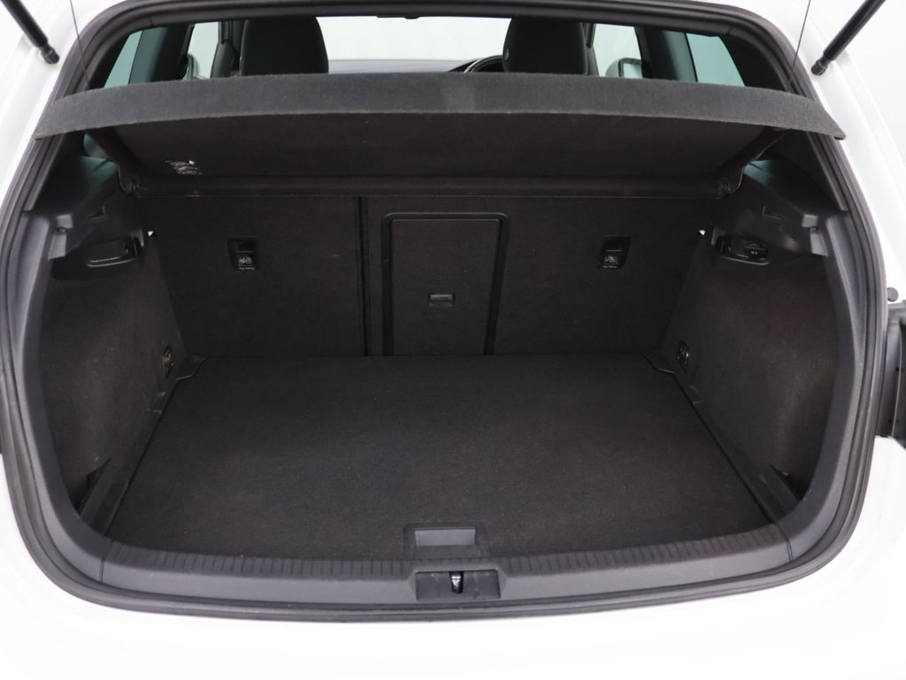 Used Volkswagen Golf 2016 for sale - 76820434: Photo 25