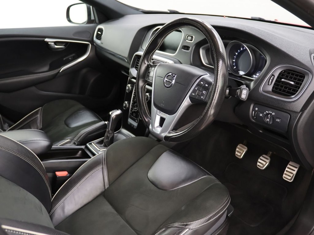 Used Volvo V40 2016 for sale - 76670628: Photo 10