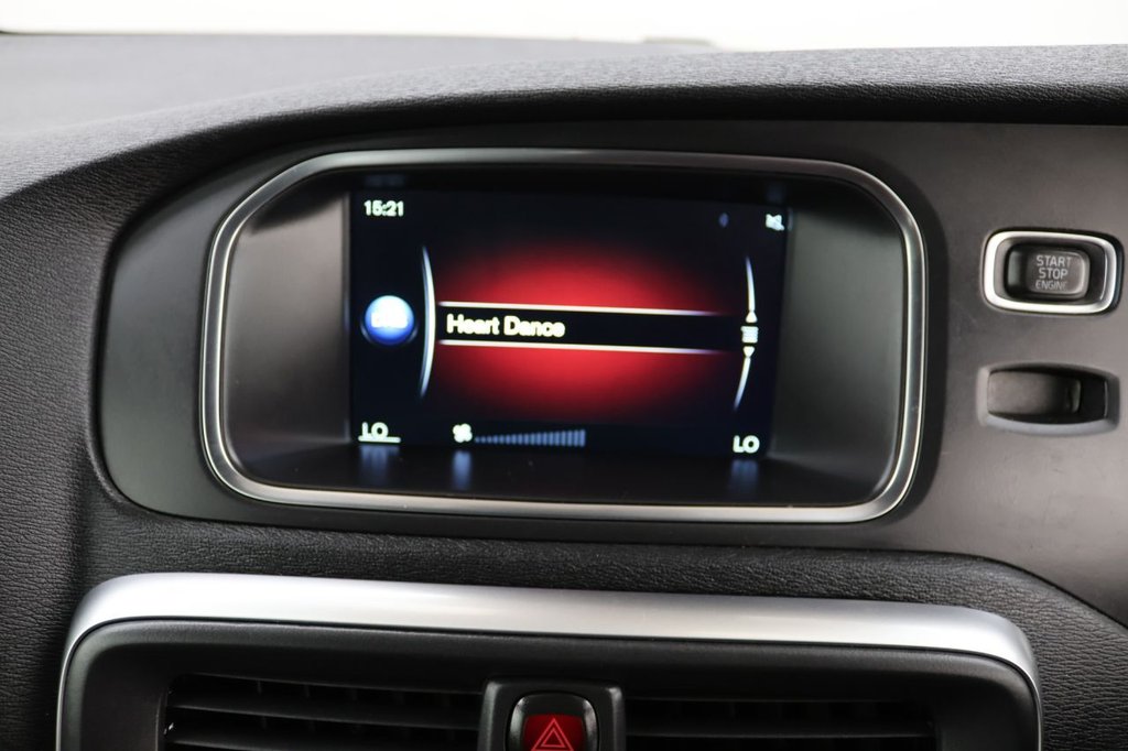 Used Volvo V40 2016 for sale - 76670628: Photo 13