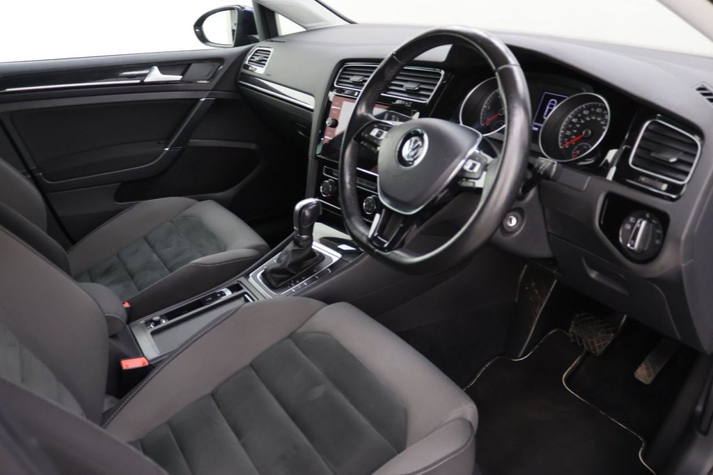 Used Volkswagen Golf 2017 for sale - 76909952: Photo 10