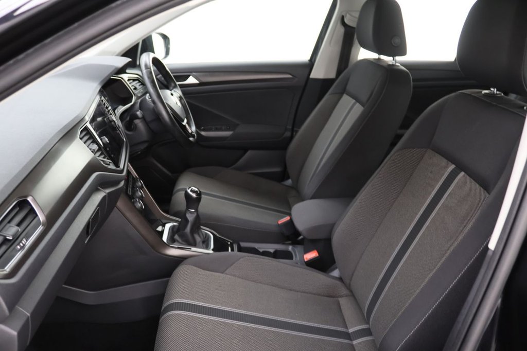 Used Volkswagen T-Roc 2019 for sale - 76654370: Photo 21