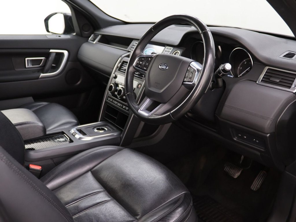 Used Land Rover Discovery Sport 2019 for sale - 76710850: Photo 11