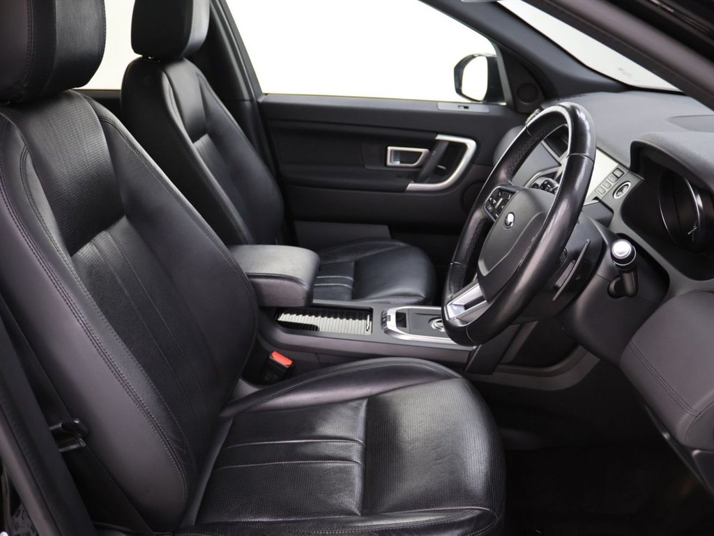 Used Land Rover Discovery Sport 2019 for sale - 76710850: Photo 12