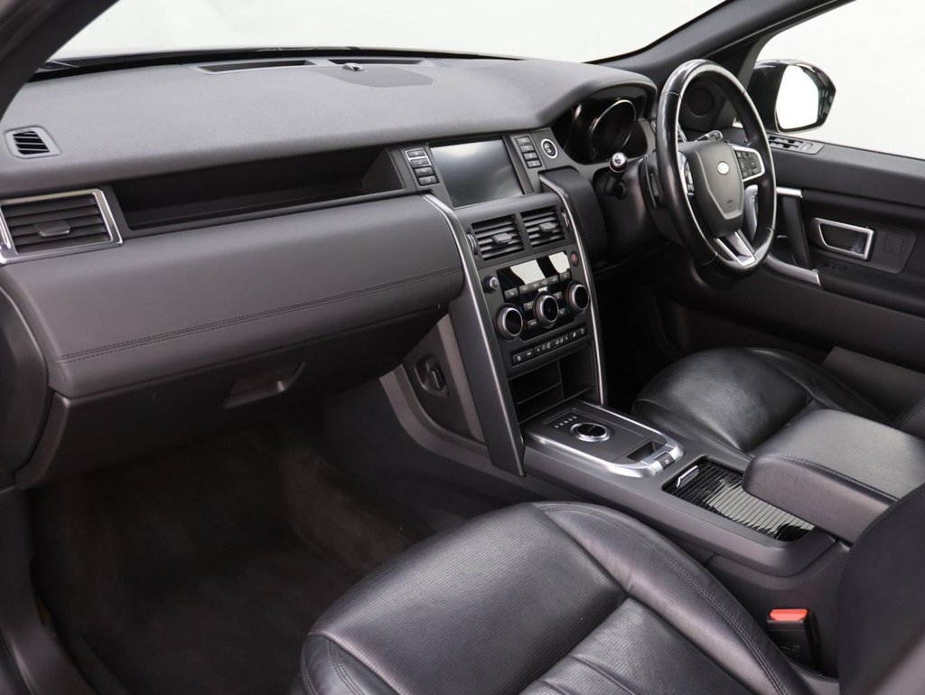 Used Land Rover Discovery Sport 2019 for sale - 76710850: Photo 25