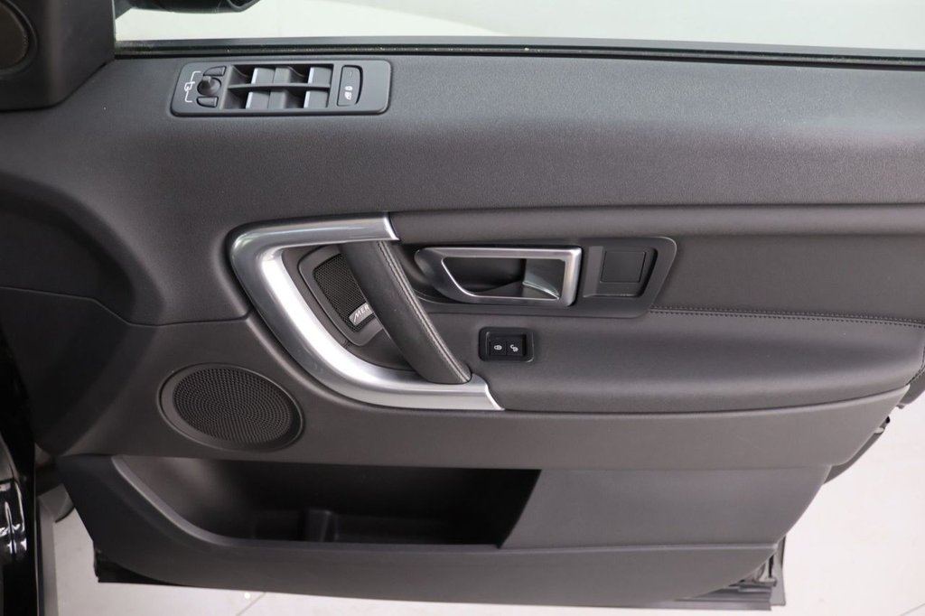 Used Land Rover Discovery Sport 2019 for sale - 76710850: Photo 30