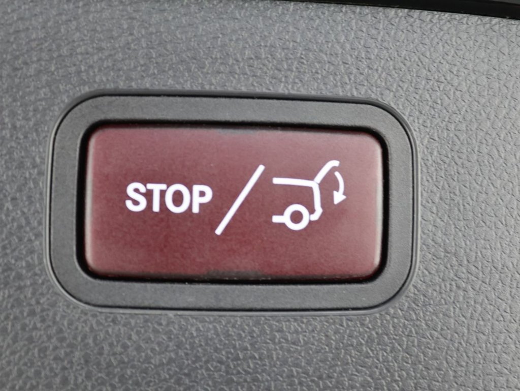 Used Mercedes-Benz GLA 2019 for sale - 76454135: Photo 28