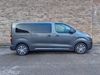 Used Peugeot Traveller 2019 for sale - 77369184: Photo