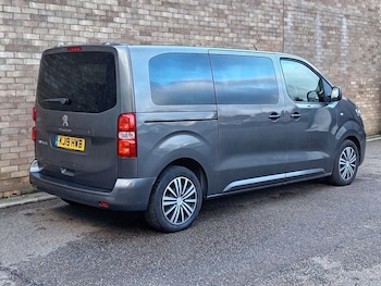 Used Peugeot Traveller 2019 for sale - 77369184: Photo