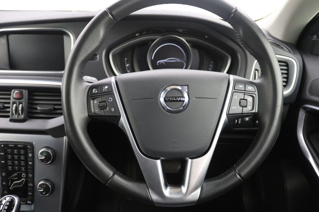 Used Volvo V40 2019 for sale - 77703701: Photo 20