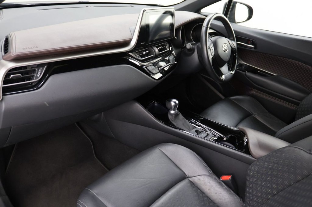 Used Toyota C-HR 2019 for sale - 76660660: Photo 24