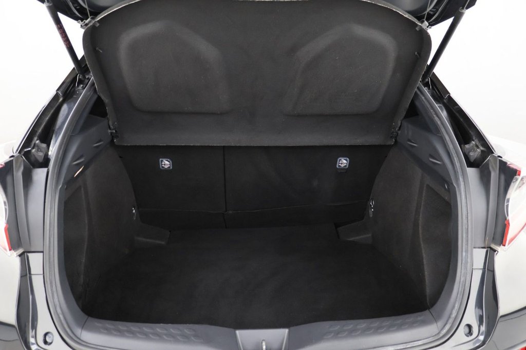 Used Toyota C-HR 2019 for sale - 76660660: Photo 25