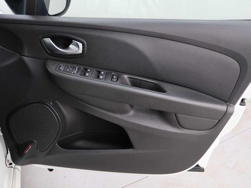 Used Renault Clio 2016 for sale - 78002722: Photo 28