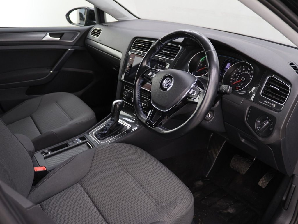 Used Volkswagen Golf 2020 for sale - 76686032: Photo 10
