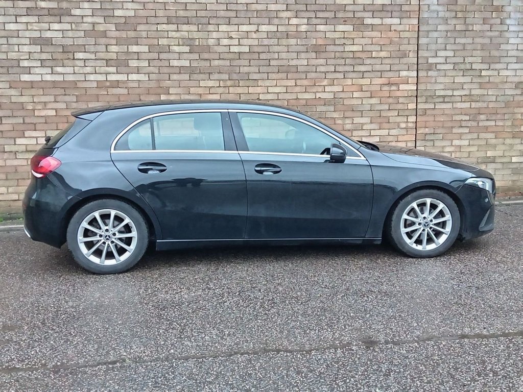 Used Mercedes-Benz A-Class 2021 for sale - 76783467: Photo 2