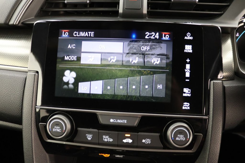 Used Honda Civic 2018 for sale - 76416961: Photo 13