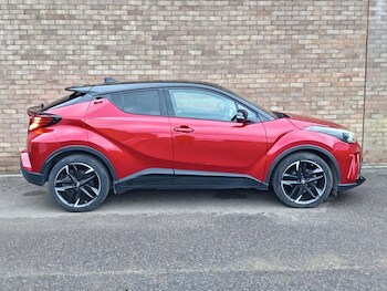 Used Toyota C-HR 2022 for sale - 76934776: Photo