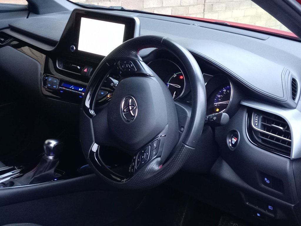 Used Toyota C-HR 2022 for sale - 76934776: Photo 5