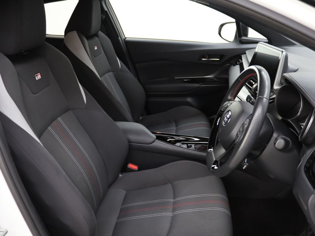 Used Toyota C-HR 2022 for sale - 76301109: Photo 12