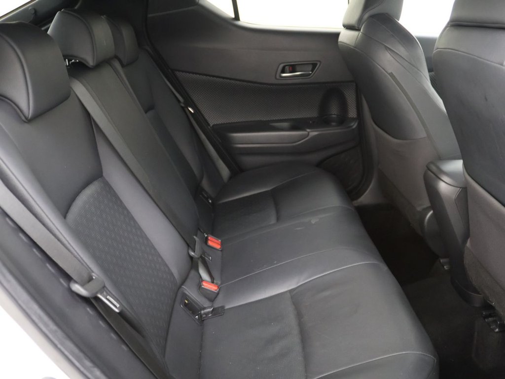 Used Toyota C-HR 2019 for sale - 76481603: Photo 17