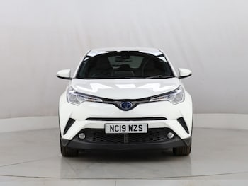 Used Toyota C-HR 2019 for sale - 76481603: Photo