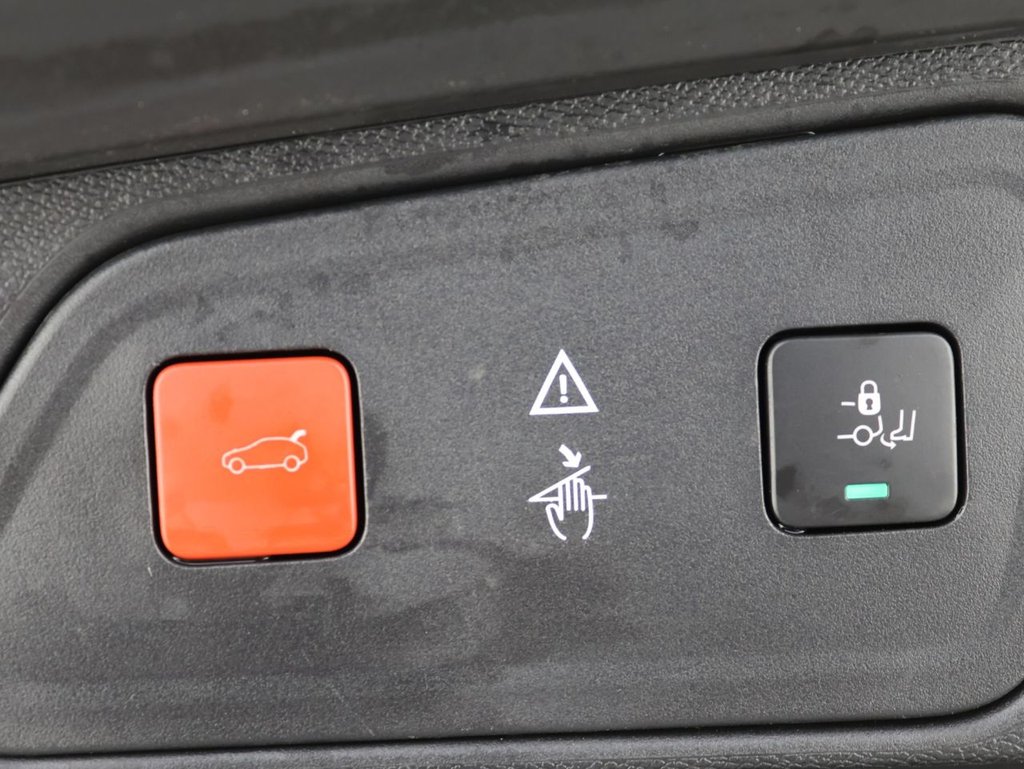 Used Peugeot 3008 2018 for sale - 76454025: Photo 28