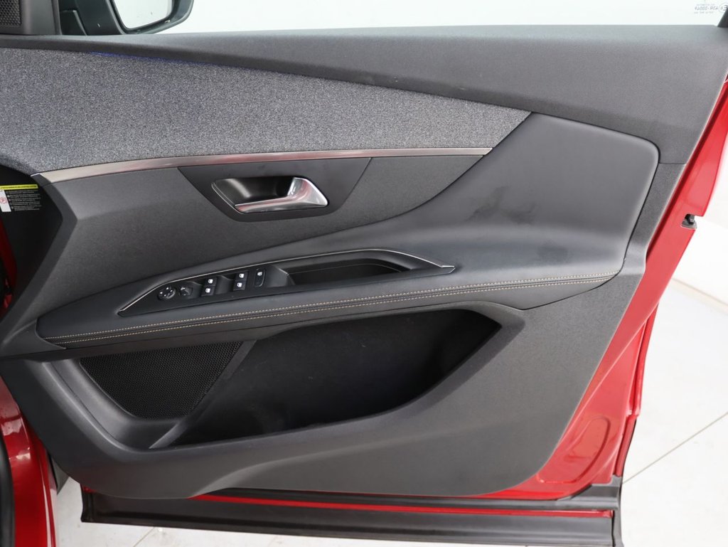 Used Peugeot 3008 2018 for sale - 76454025: Photo 29