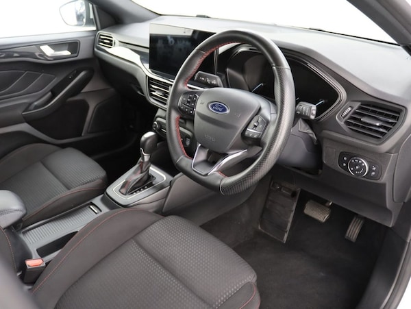 Used Ford Focus 2022 for sale - 76301074: Photo 10
