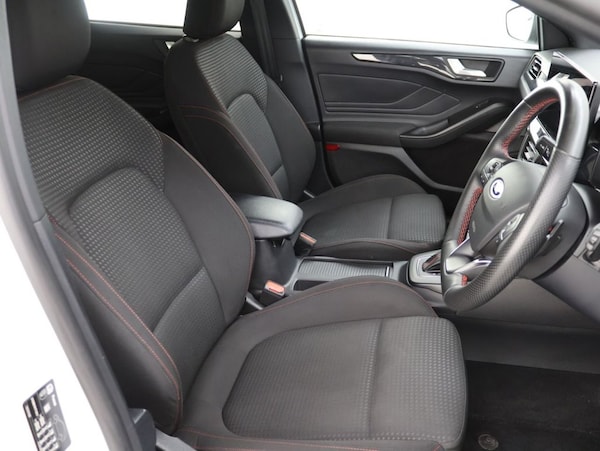 Used Ford Focus 2022 for sale - 76301074: Photo 12