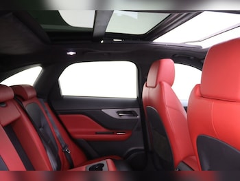 Used Jaguar F-Pace 2019 for sale - 79527626: Photo