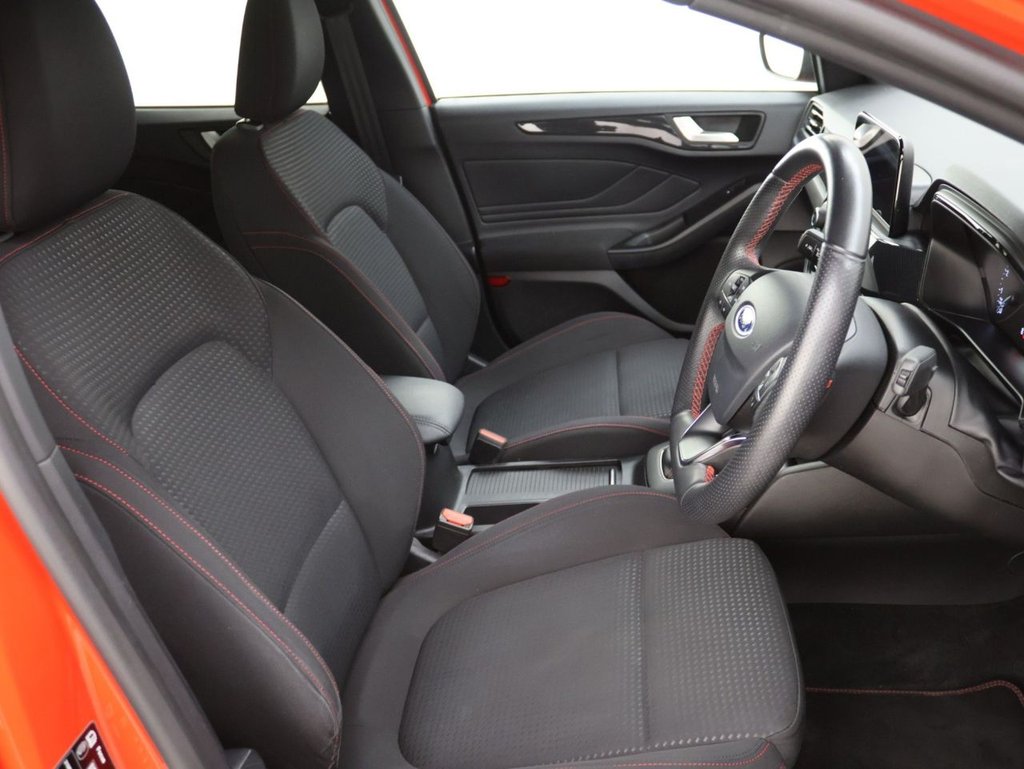 Used Ford Focus 2018 for sale - 76883181: Photo 11