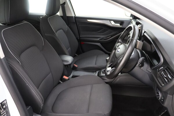 Used Ford Focus 2022 for sale - 76301164: Photo 12