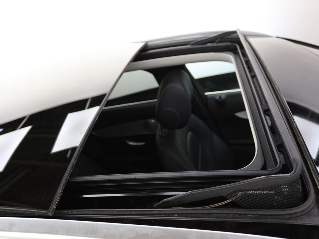 Used Mercedes-Benz C Class 2018 for sale - 75937527: Photo 19