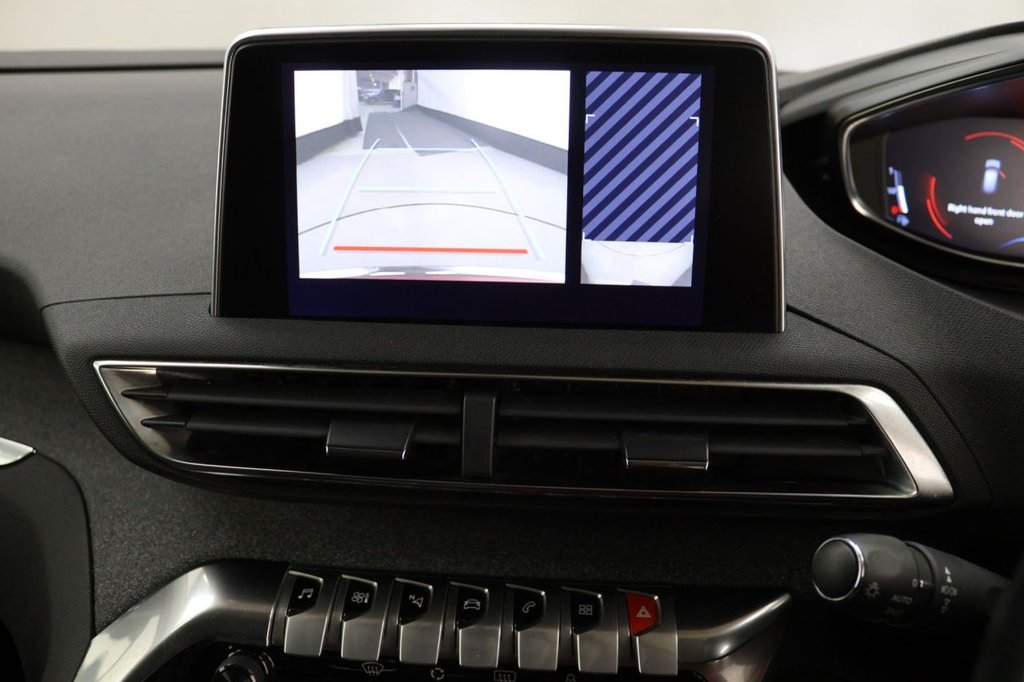 Used Peugeot 3008 2020 for sale - 76541982: Photo 16