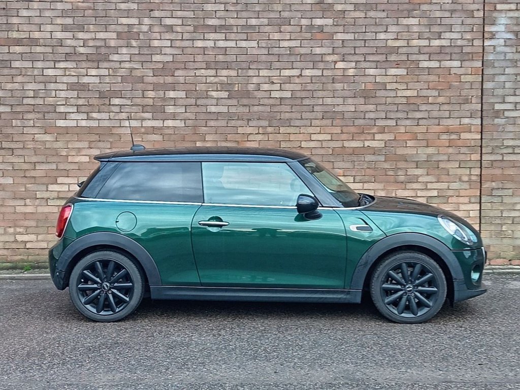 Used MINI Hatch 2018 for sale - 77369309: Photo 2