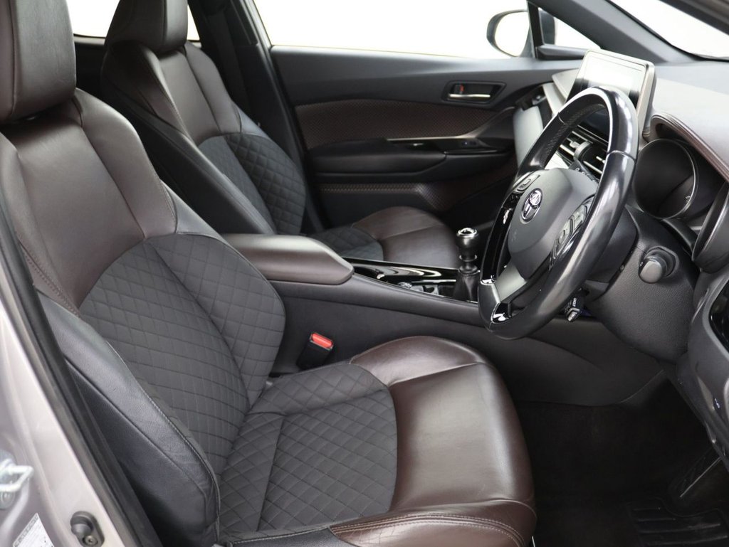 Used Toyota C-HR 2018 for sale - 76591151: Photo 12